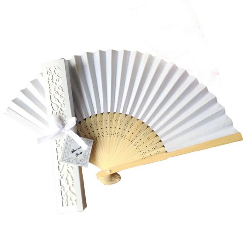 Abanico bambú y tela de colores en caja de regalo