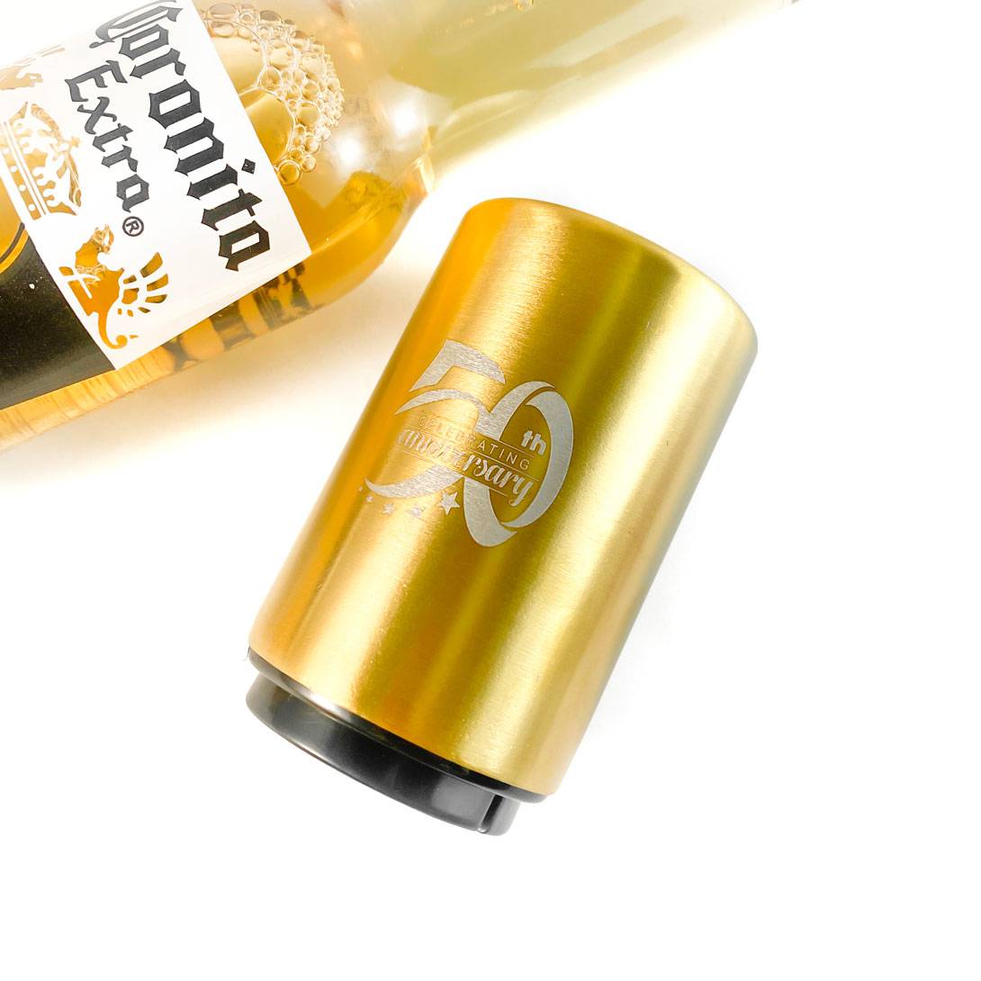 Caja de 100 abrebotellas 50º aniversario