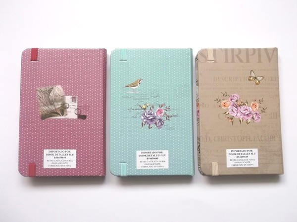 Libreta tapa dura con cierre “mariposas”