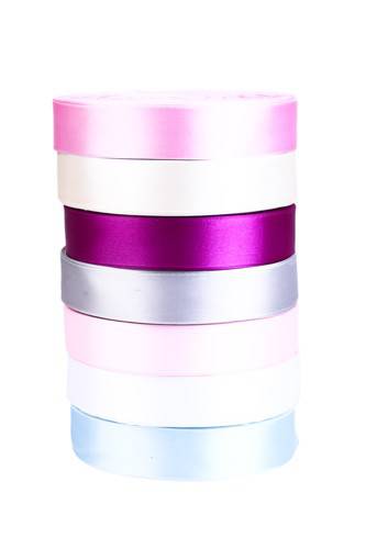 Cinta saten 2 caras 25 ml. 46 metros por rollo