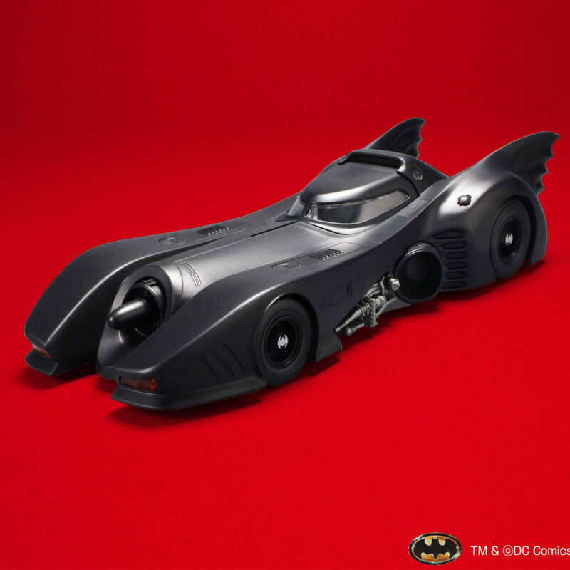 Coche Model Kit Batmobile Batman DC comics 1/35