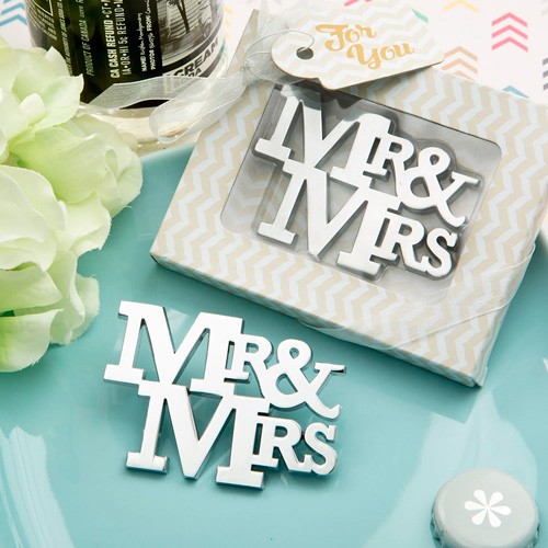 Lote 33 abrebotellas mr & mrs en caja regalo