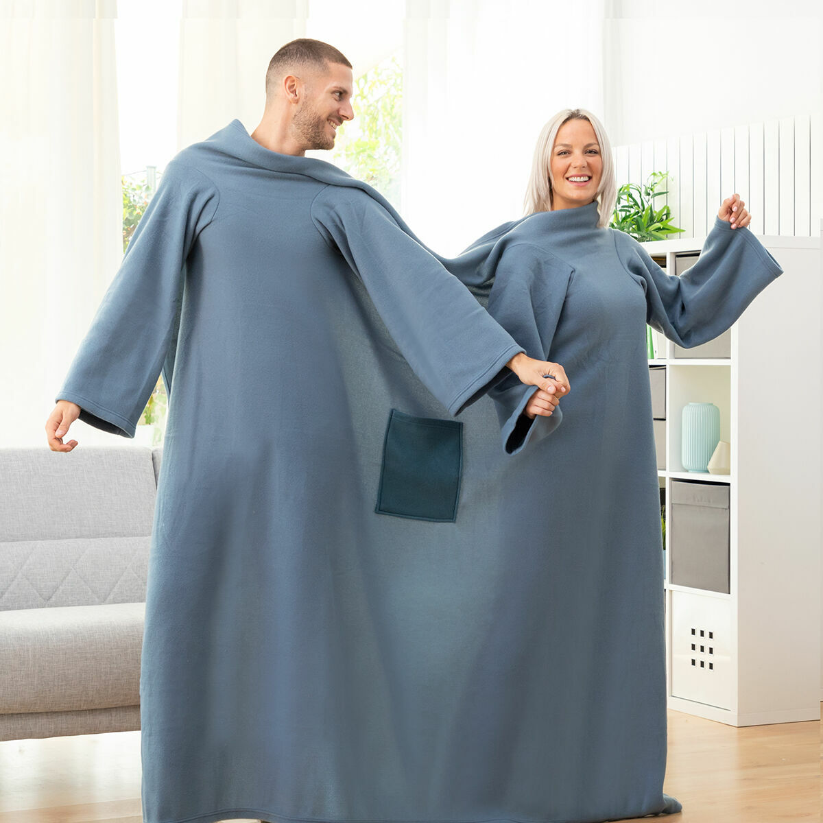 Batamanta Doble con Bolsillo Central Doublanket InnovaGoods Azul