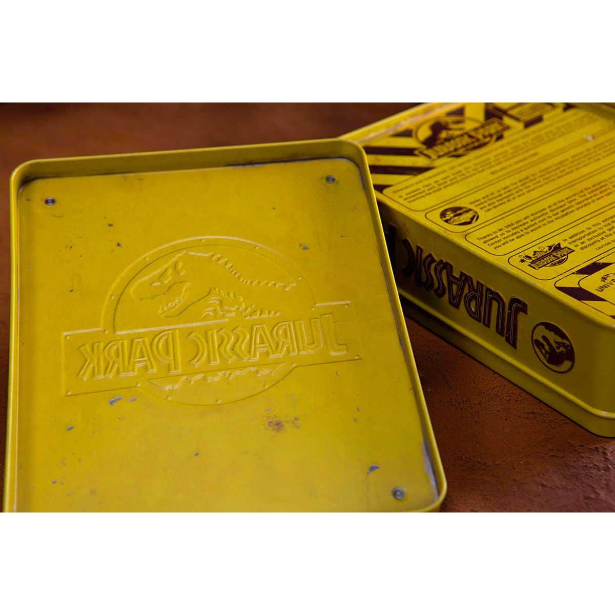 Replica caja metal Jurassic Park Welcome Kit Standard - Imagen 15