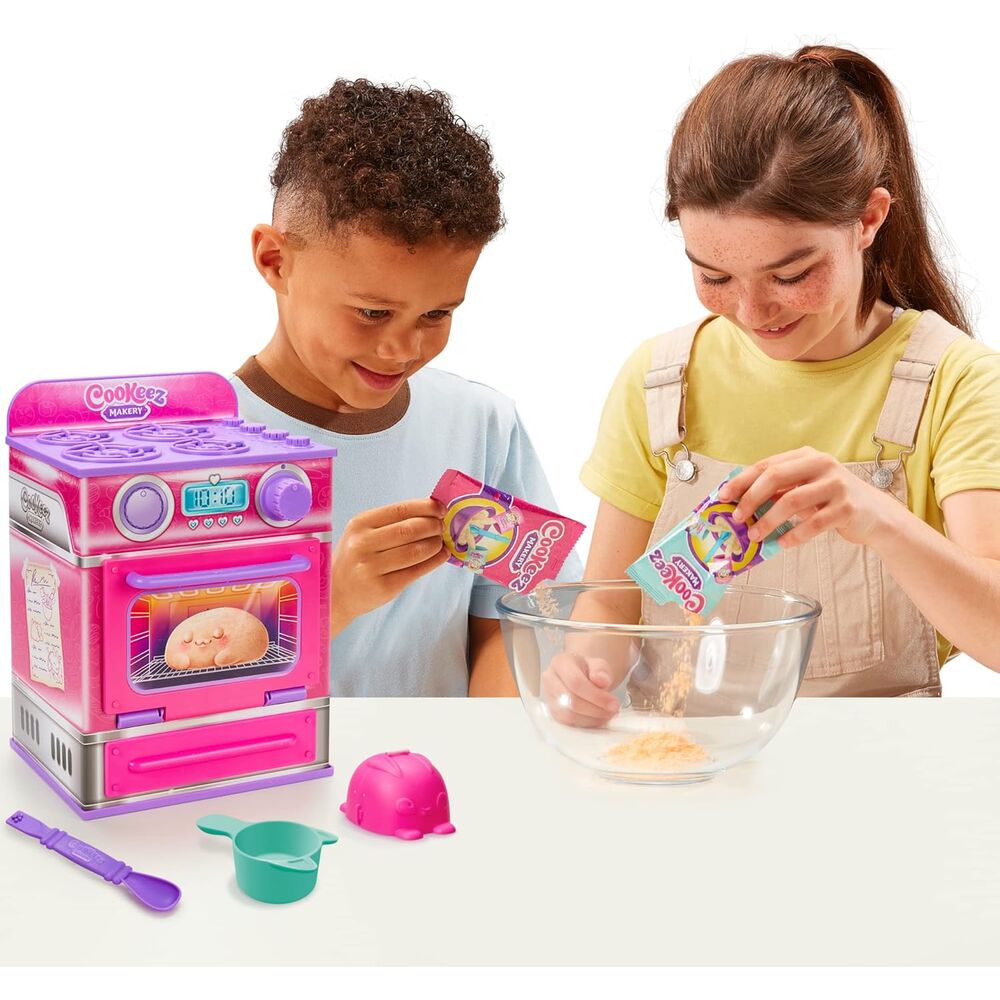 Horno Magico peluche interactivo Cookeez Makery - Imagen 8
