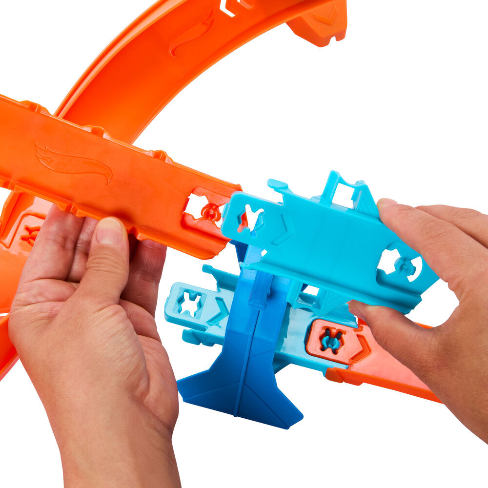 Pista Carreras con Salto Impulsado Hot Wheels - Imagen 6